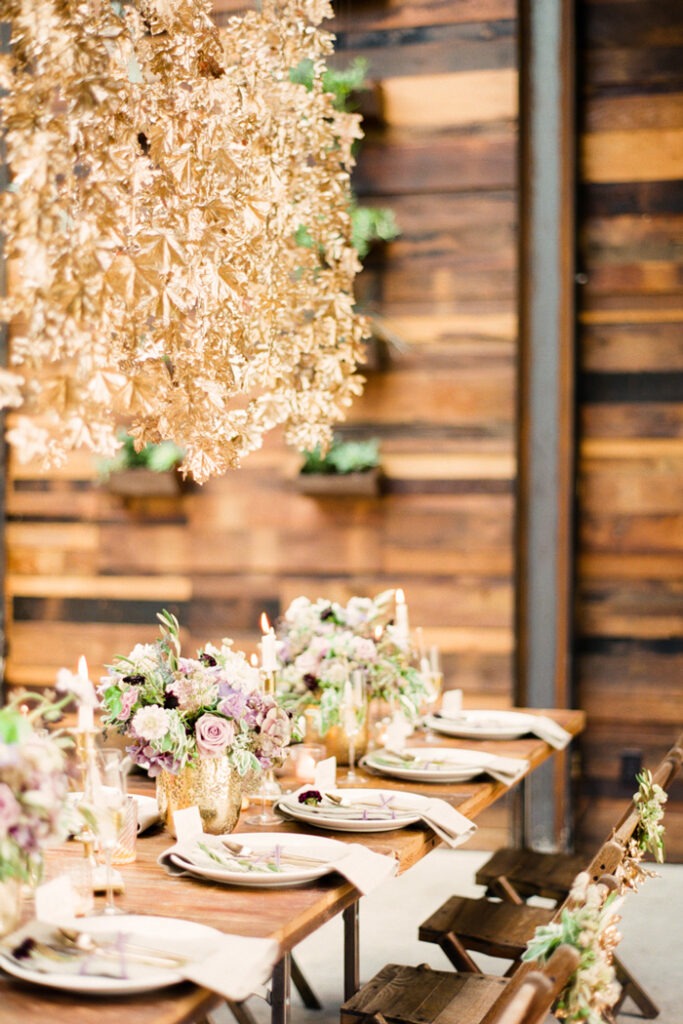 Gold, Glitter & Foliage