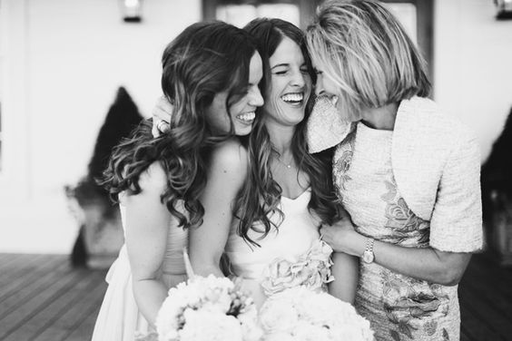 Ways to Involve your Mom in Your Wedding